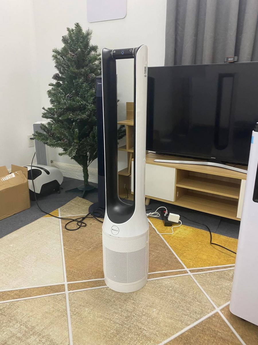 Quạt không cánh Gree F8